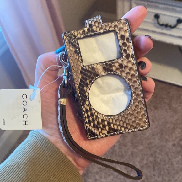 NWT Vintage Coach Mini IPod Case - Picture 8 of 9